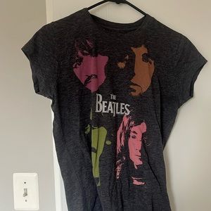 Size L Beatles shirt (runs small)